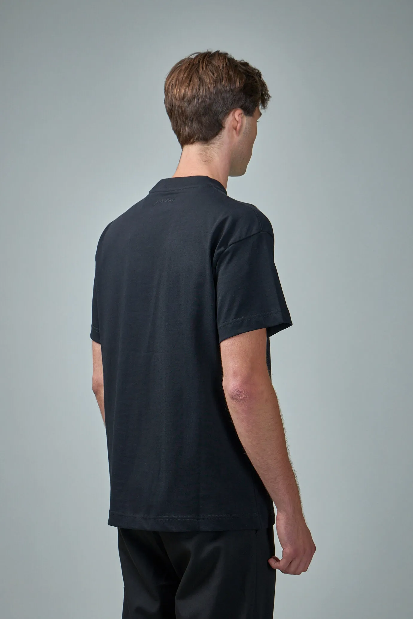 Essential Logo T-Shirt
