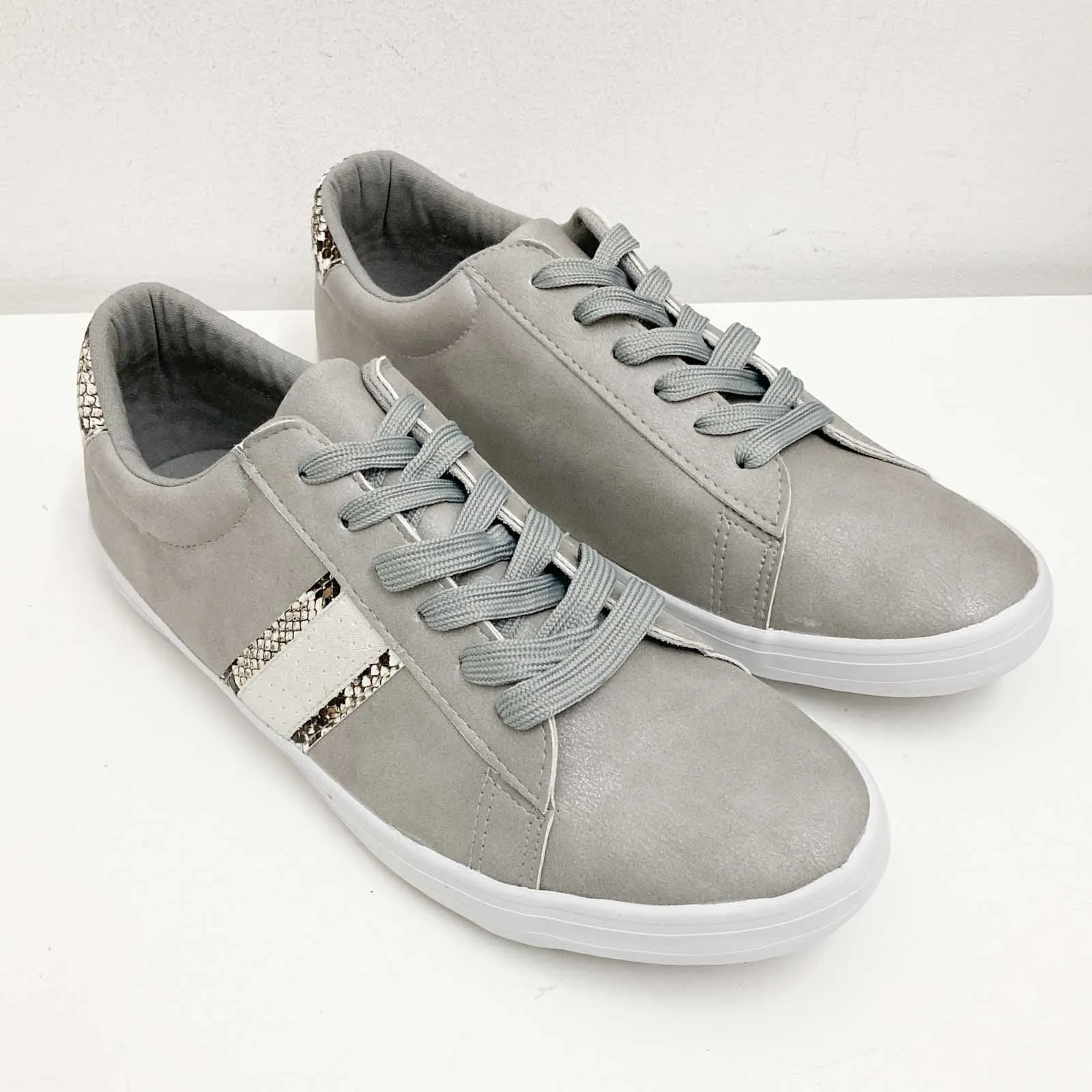 Evans Grey Snake Detail Lace Up Trainers UK 10E