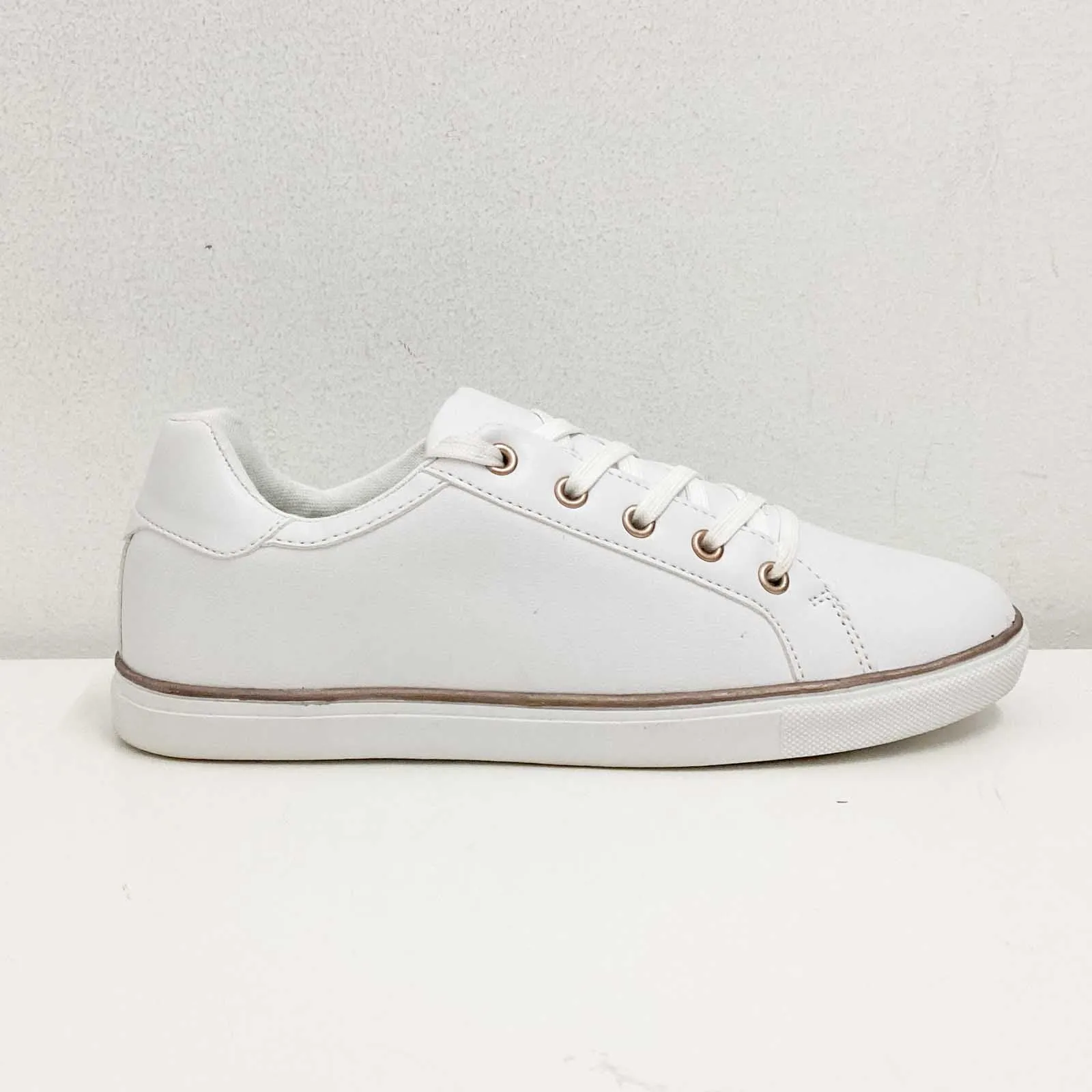 Evans White Faux Leather Lace Up Trainers UK 4E