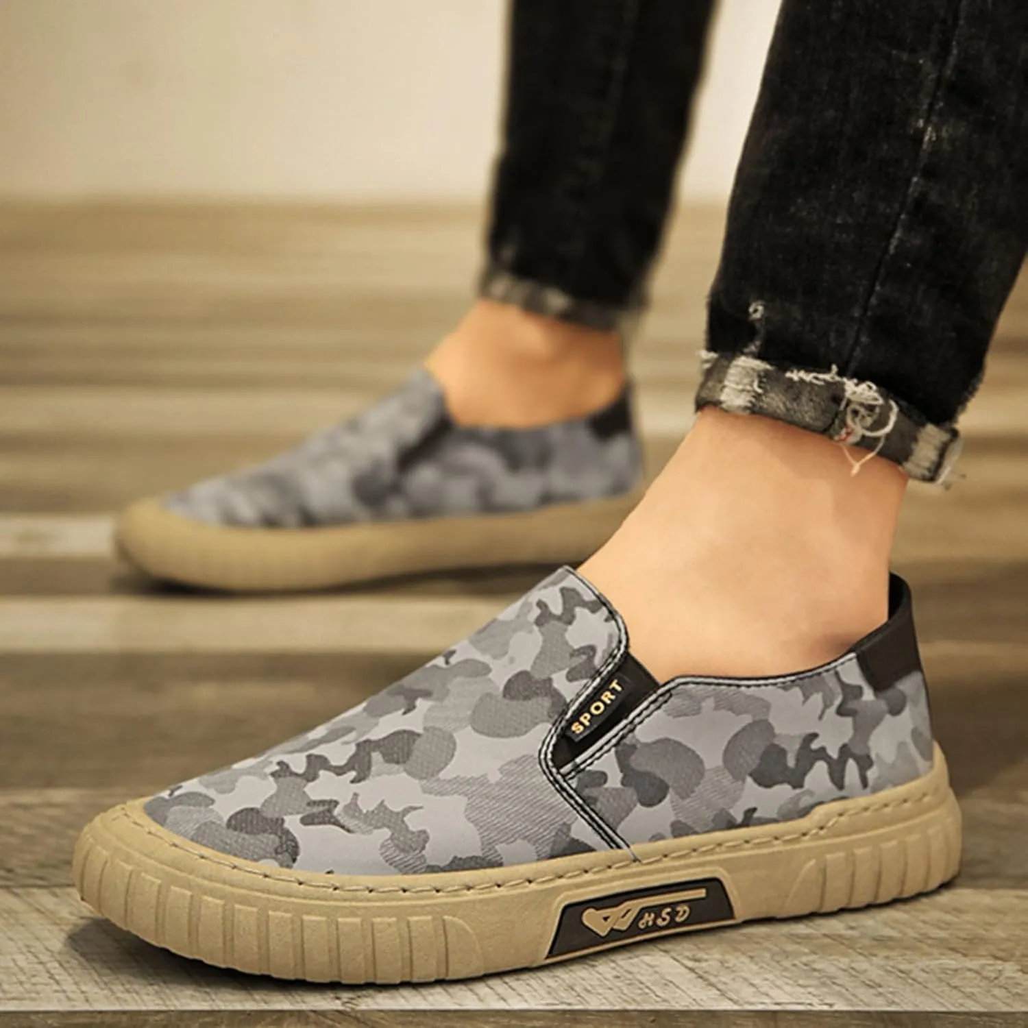 Men's Fashion Trend Sports Low Top Set Foot One Foot Stirrup Flat Bottom Casual Shoes Men Loafer Shoes for Men Formal
