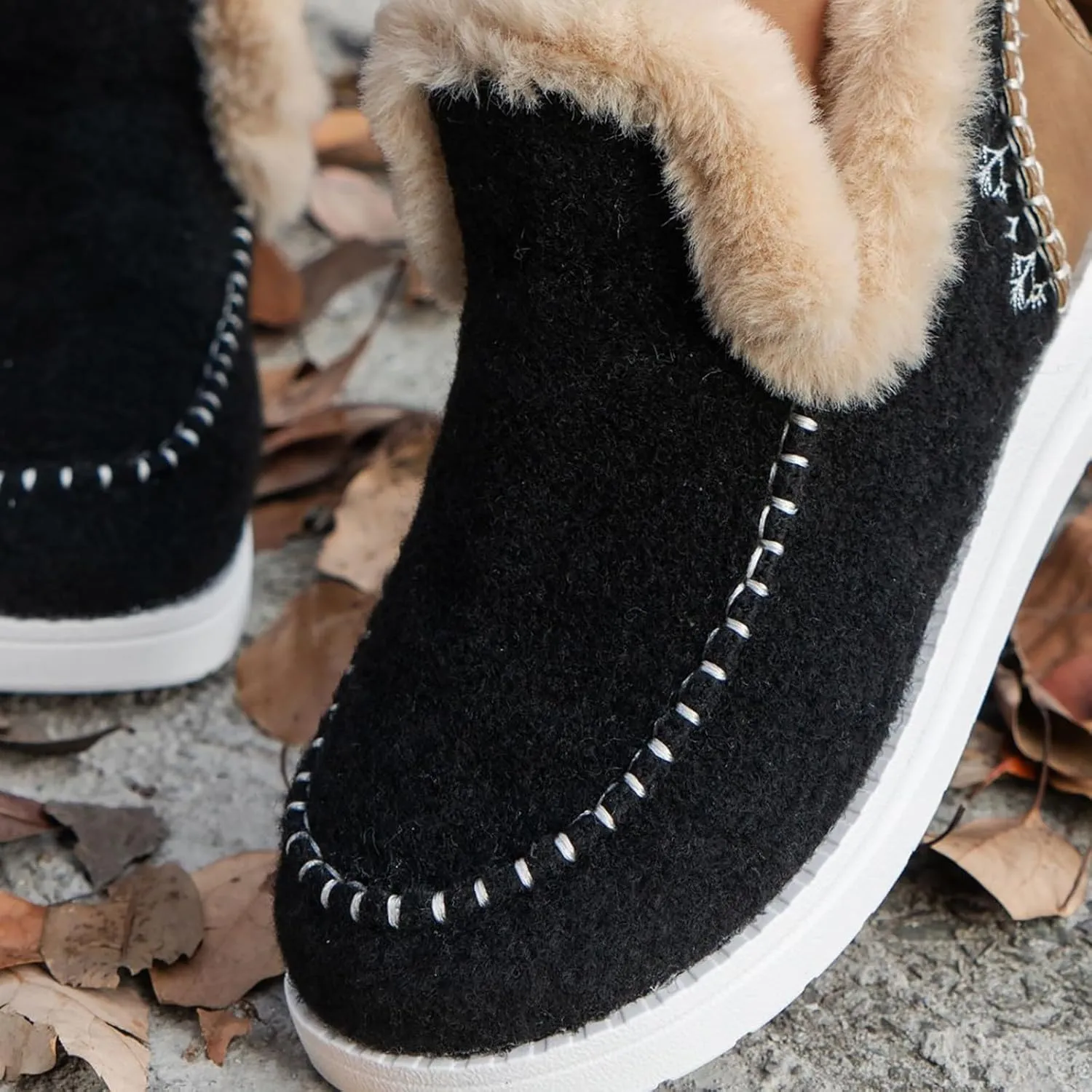 Snow Shoes For Men Non-Slip aterproof Fu Lined Ankle Booties Winter Walking Shoes For Men Slip On Shoes